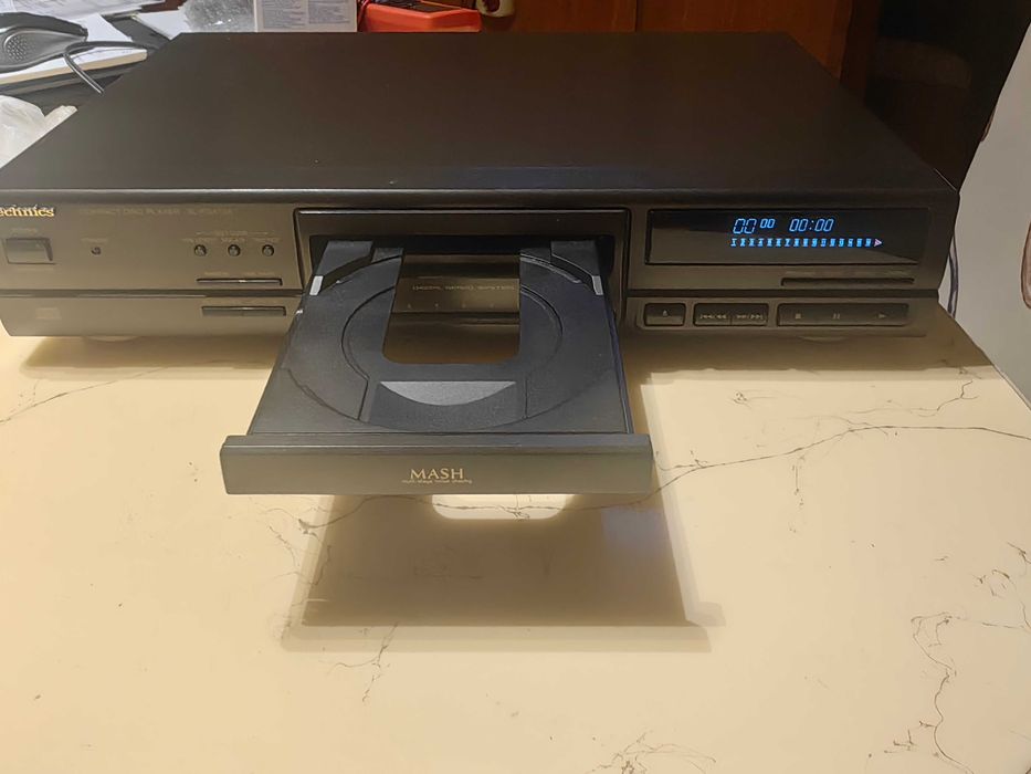 Technics CD model SL-PG470A