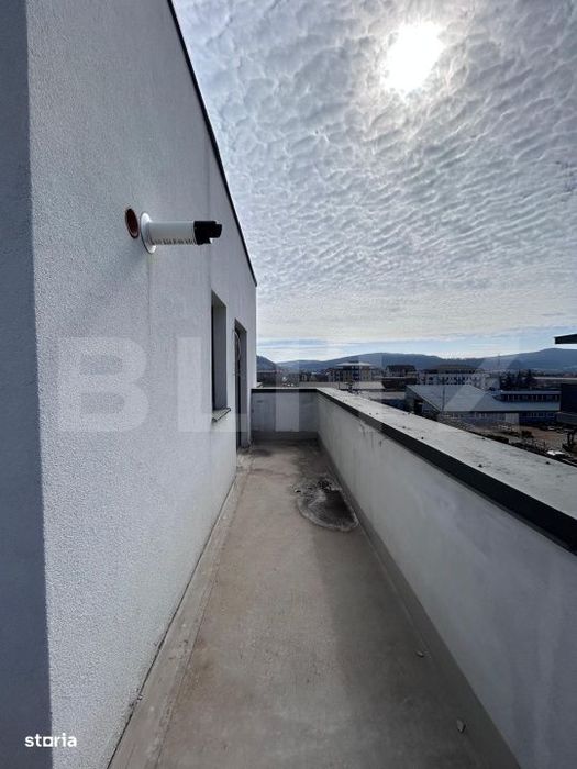 Apartament spatios, 80 mp utili + terasa 60 mp | Etaj 3 | 2 parcari in