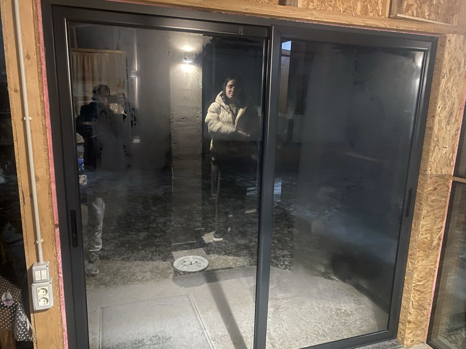 Usi glisante din aluminiu