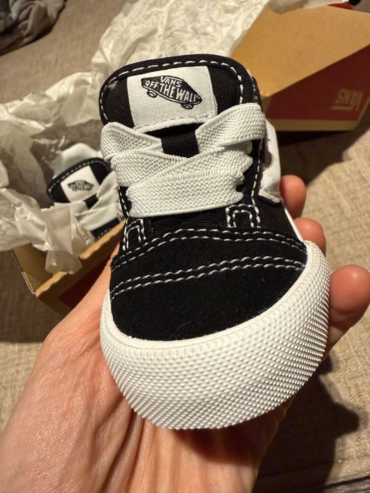 Pantofi sport Vans bebeluși noi