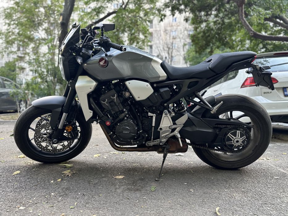 Honda CB1000R SC80/ 2020 / CRYPTO / BTC