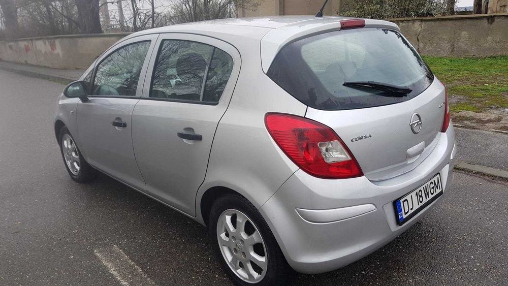 vind corsa d an 2013 1,3 dizel ,EURO 5 sau schimb cu cosrsa d cu6 trepte