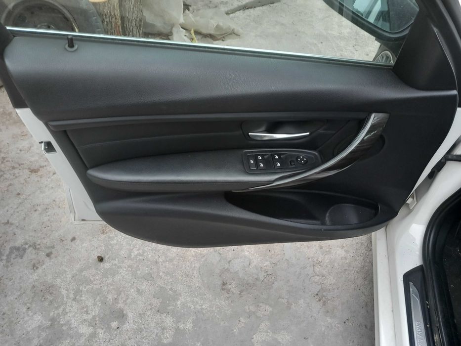 BMW 316D F31 на части