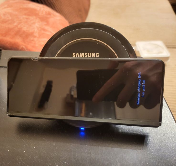 Оригинално Samsung безжично зарядно