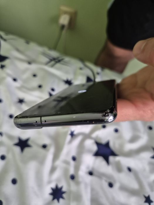 Samsung s21 FE, ecran fisurat, functioneaza perfect