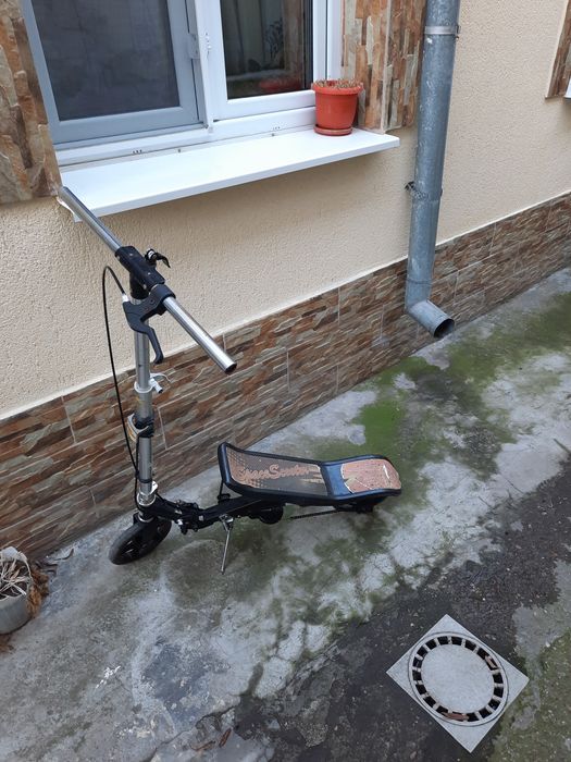 Vând trotineta adusa din afara