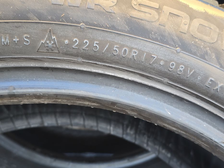 225 50 17 Nokian