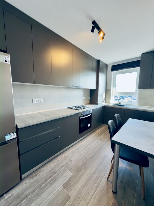 Apartament cu 2 camere nou in Tractorul ,et 10/ 10 cu loc de parcare