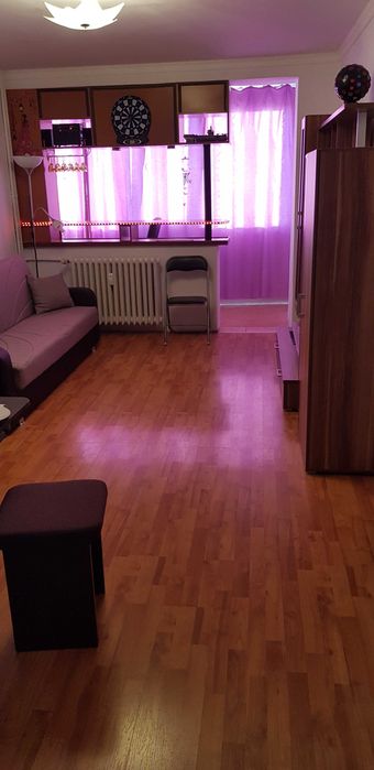 De inchiriat apt. decomandat 2 camere, 8 din10, Bdul. Alexandru Obregia Nr.40 - Complet utilat - Valabil imediat.