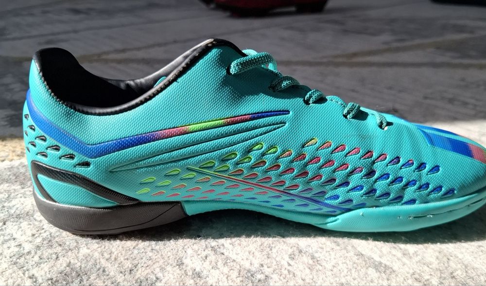 Сороконожки Adidas.