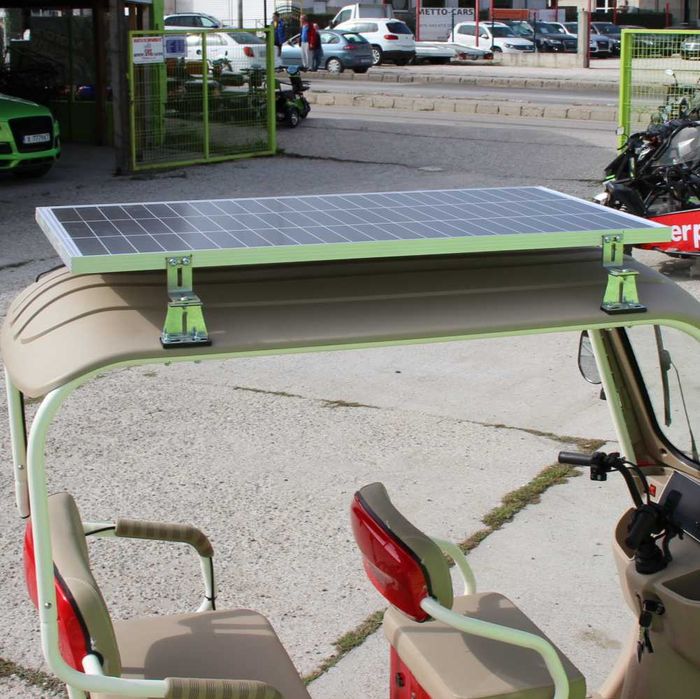 Електрическа триместна триколка Max Motors NEW GOLF RED SOLAR