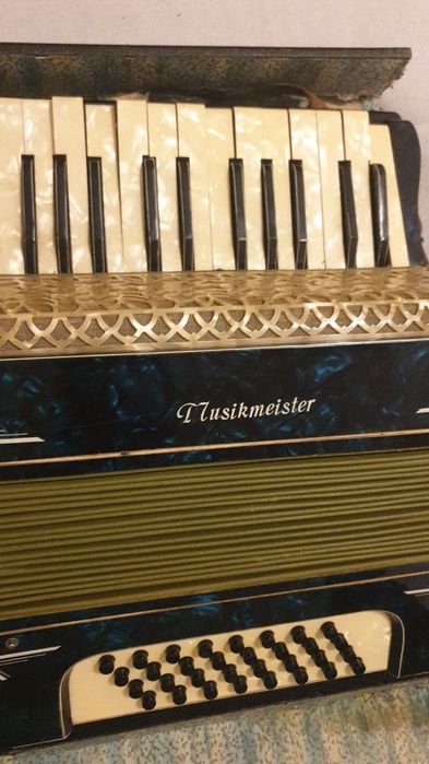 Acordeon vechi german Musikmeister