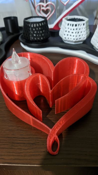 Романтичен  свещник сърце LED – червен, перфектен подарък!