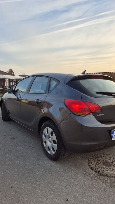 Opel Astra J 2012 1.7 Diesel