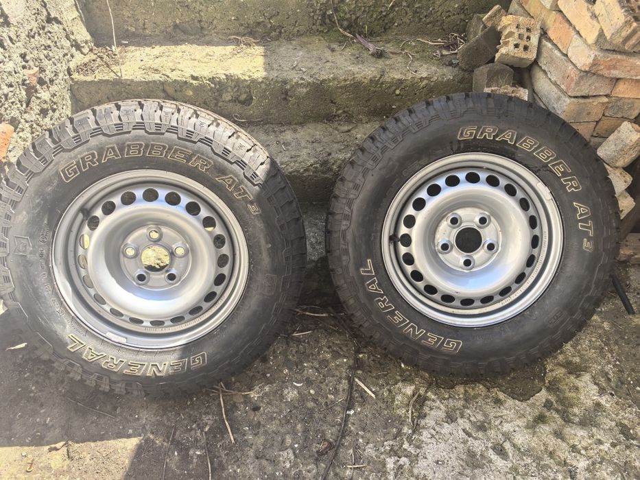 Гуми за Vw amarok