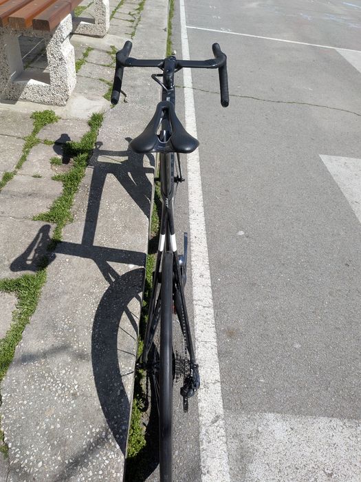 Висок клас аеро шосеен велосипед Felt AR FRD