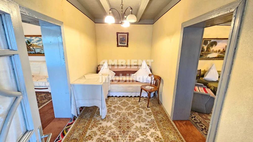 Casa traditionala in localitatea MÎNJEȘTI, la 10 km de Vaslui