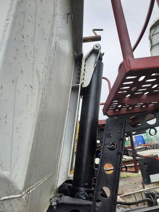 Semiremorca SCHMITZ, MINERVA, WILTON, MEILLER Cilindri frontali bena