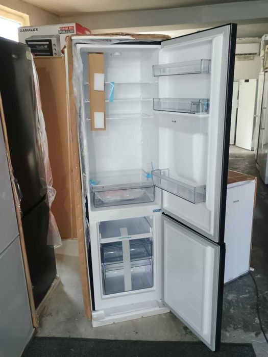 Нов Комбиниран Хладилник с фризер диспенсър Muhler-Мюлер 180 см