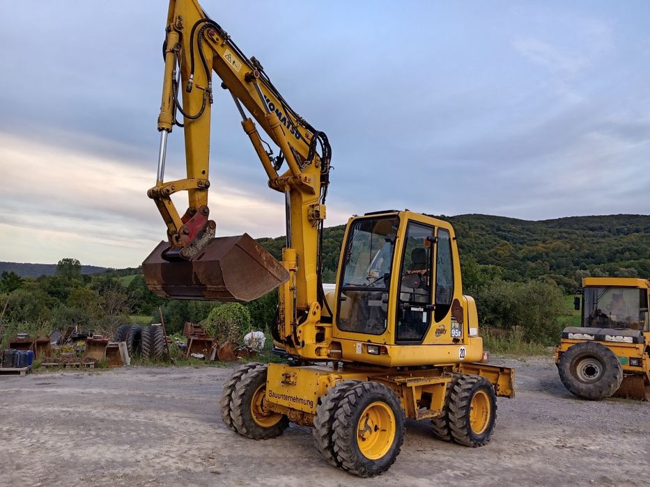 Devanzare excavator Komatsu pw 95 pe roti