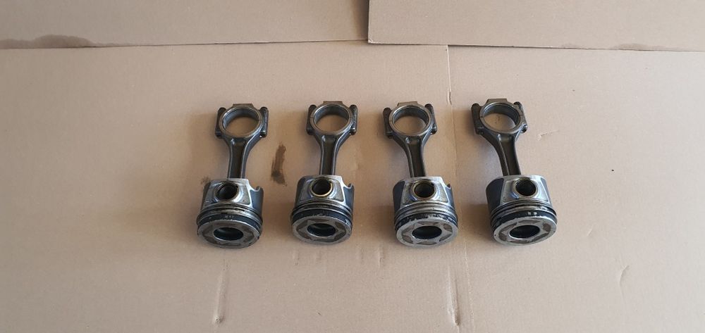 Piston cu biela 2.0 tdi BMR BMN BRD passat b6 golf 5 touran audi a4 b7