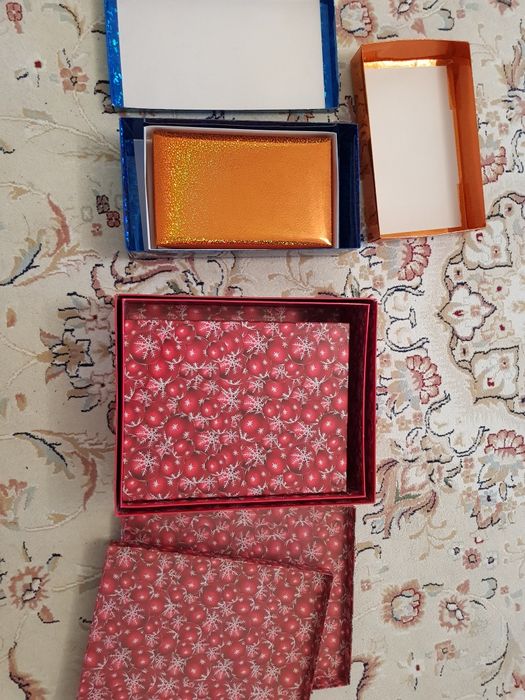 Падарочные коробки, комплект 1300 тг