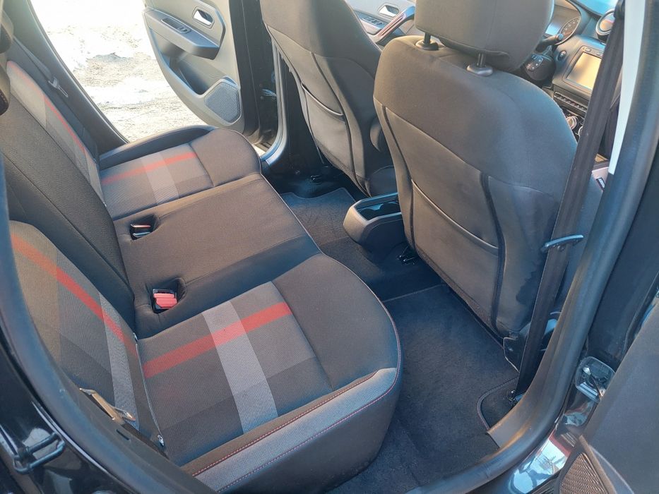 Dacia Duster 1.5 4x4 varianta auto