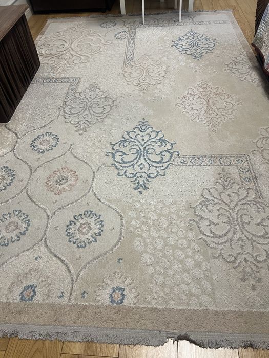 Продам ковёр 2×3 м Цена: 10 500 ₸