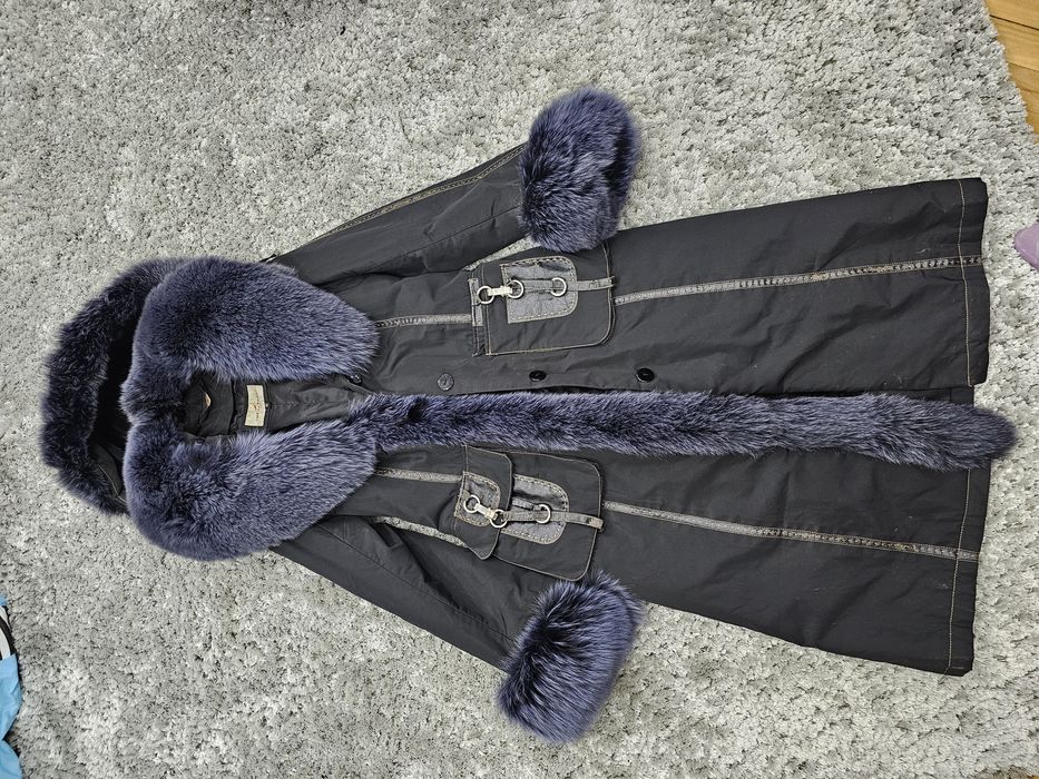 Продам пальто, безрукавка