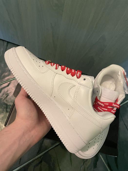 Nike Air Force 1 White Supreme