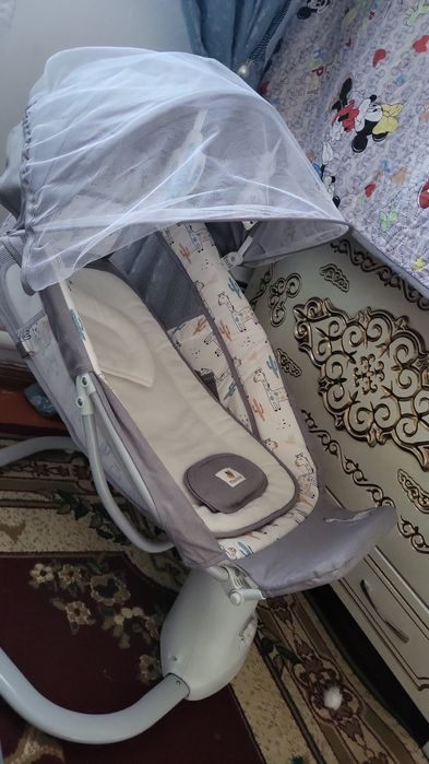 Шезлонг для новорождённых