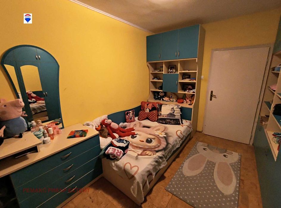 Тристаен апартамент за продажба кв. Хъшове, гр. Русе