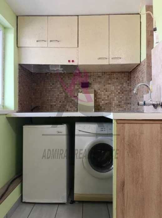 Дава се под наем Едностаен апартамент в Варна, Център - 12 кв.м за 300 € - Снимка #1