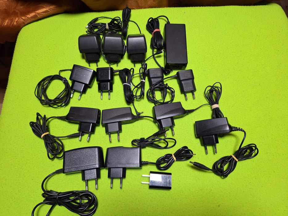 Alimentatoare / incarcatoare pentru telefoane
