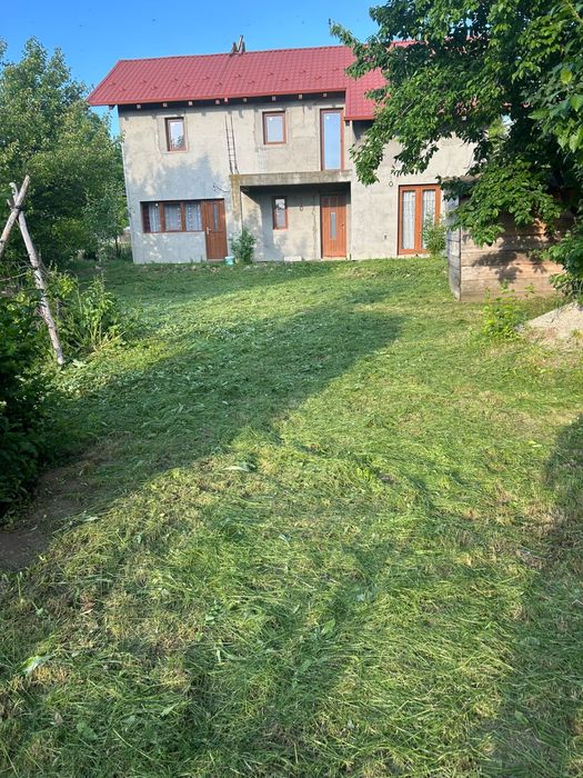 Casă/Vilă P+M de vânzare în Băcăoani, Vaslui | 191 mp | Teren 1.008 mp | La 10 minute de oraș