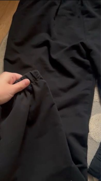 спортивные черные трико, штаны