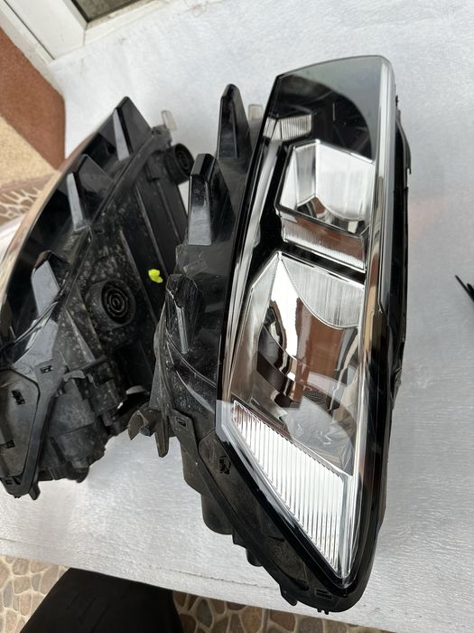 Faruri vw t roc.cod:2ga941005.b.2ga941006.b.