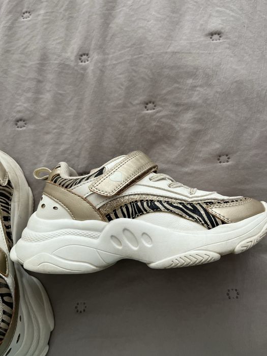 Лот обувчици за момиче