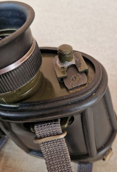 Binoclu militar german Zeiss DF 7x40 NVA