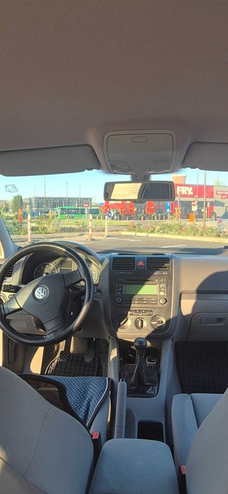 Golf 5 2005, 1500 euro negociabil