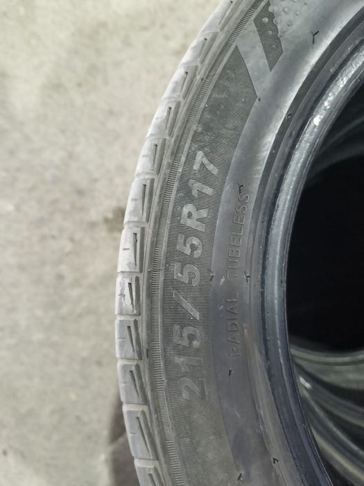 Продам шины 215/ 55 R17
