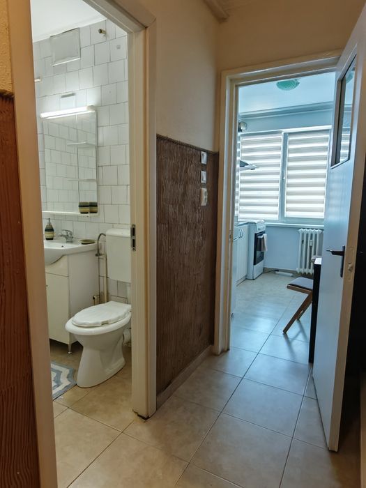 380 Euro, Închiriere Apartament 2 camere decomandate, 52 mp, zona Auchan Titan, sector 3, București, complet utilat