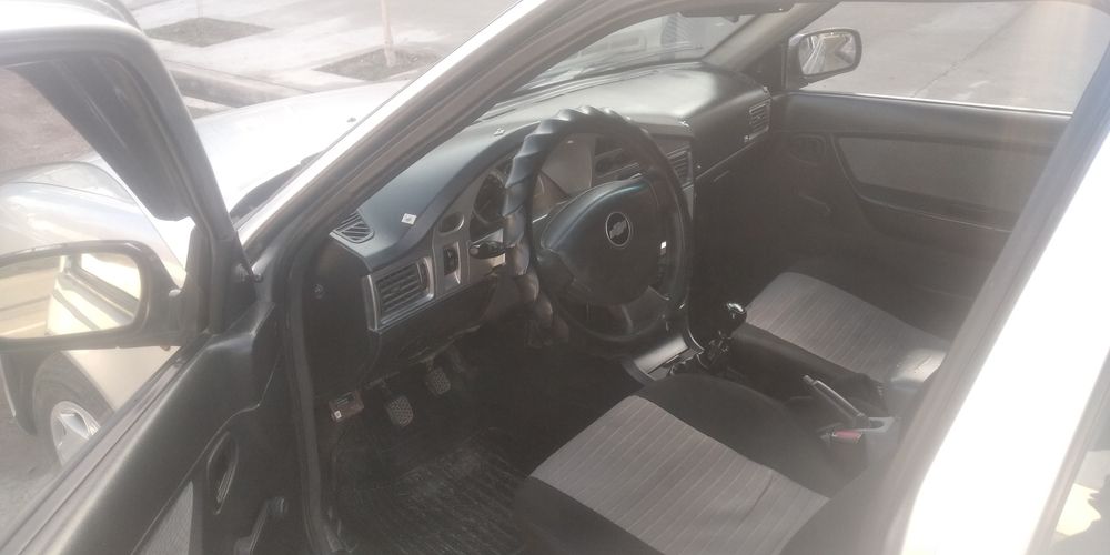 Продается нексия 2 год 2010