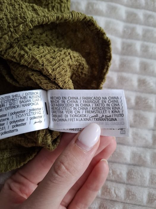 Дамска блуза Bershka с дълъг ръкав - маслинено зелена