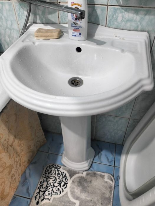 Продам раковину хоршем состояние