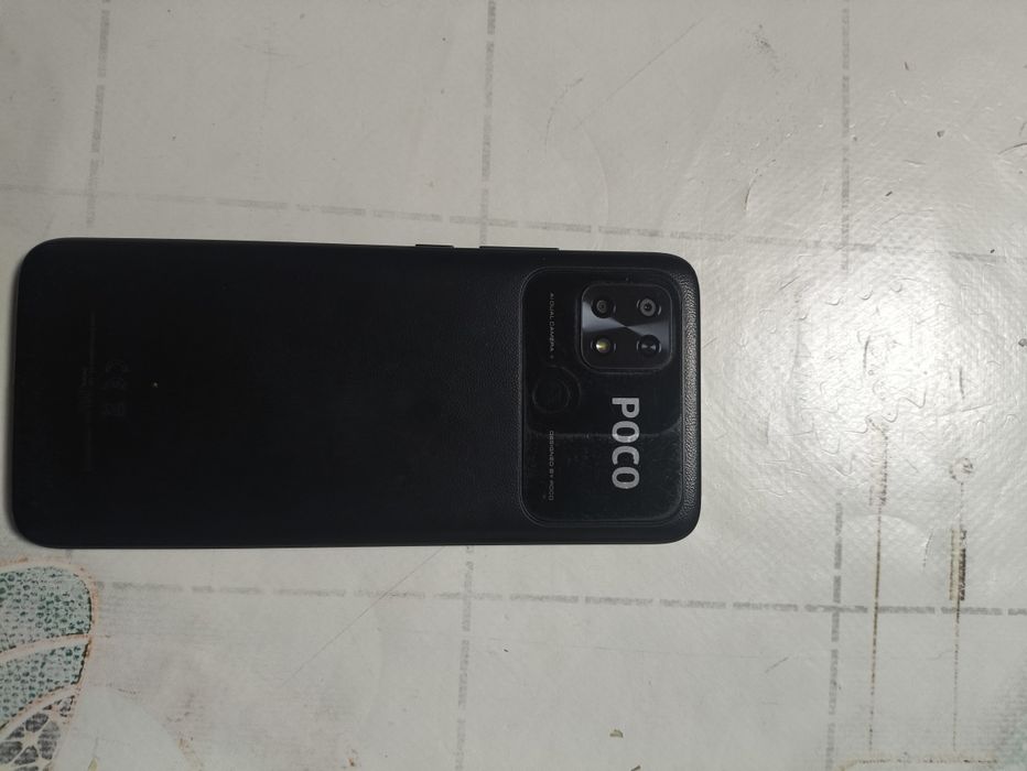 продам poco c40 срочно