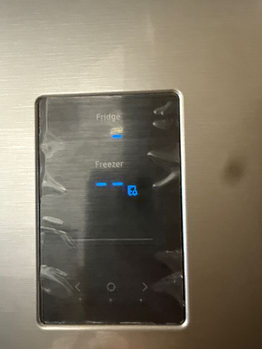 Холодильник  Samsung RB38T7762SA.
