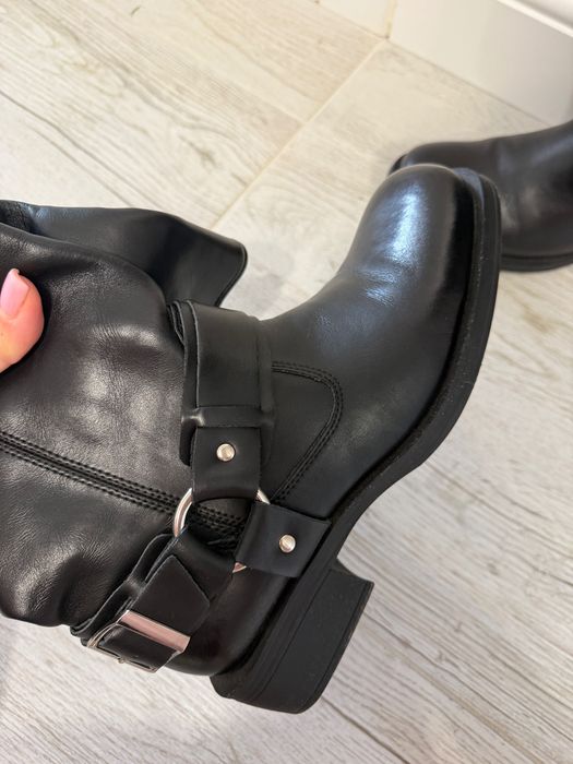 Кожени ботуши Reserved