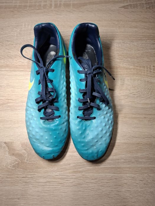 Бутонки Nike Magista