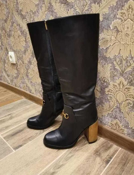 Продам женские сапоги (зима)